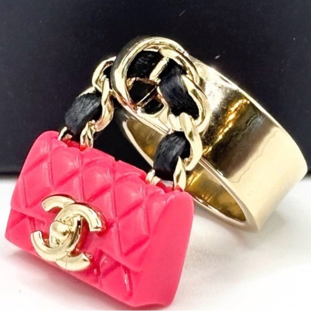 π CC bag π
Charm π Ring π Size 6 β¨ - Picture 5 of 9